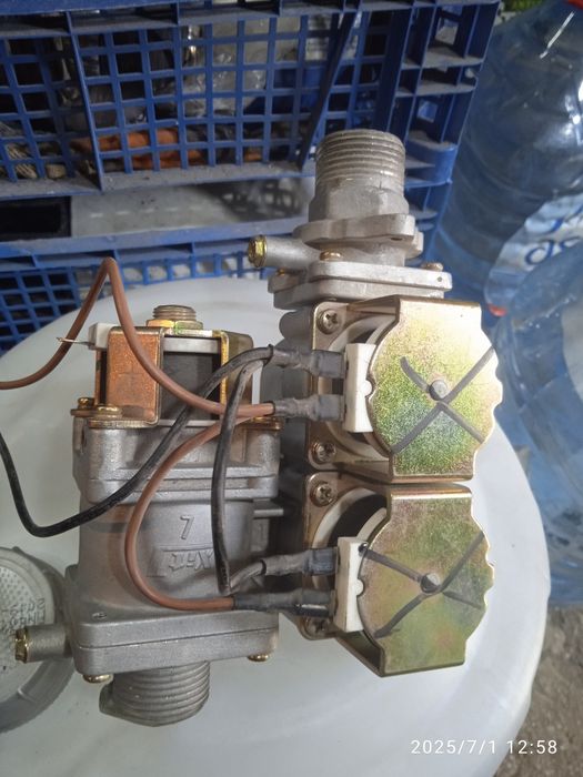 Продам газовый клапан на печь