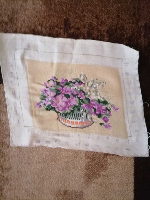 Бродирани нови гоблени