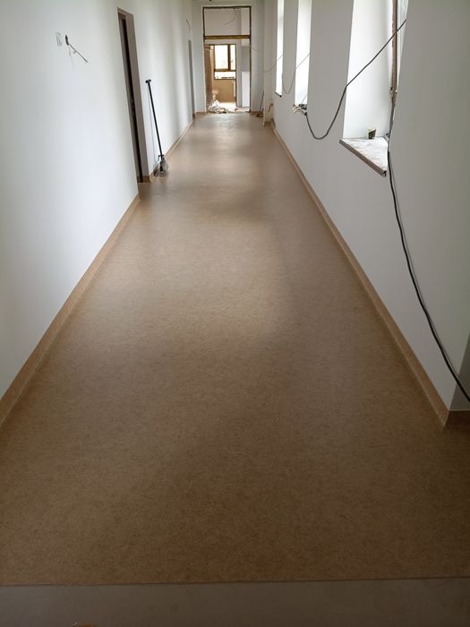 Tarkett !Servicii montaj covor PVC linoleum antibacterian tapet ,sape
