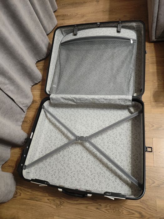 Продам чемодан для путишествий