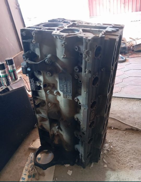 Блок Даф 105 год выпуска 2012