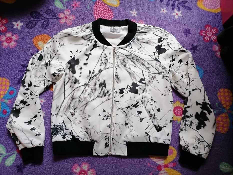 Bluză damă gen jachetă marime M-L nouă