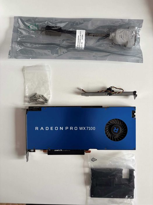 Графична Карта AMD Radeon Pro WX 7100 8GB