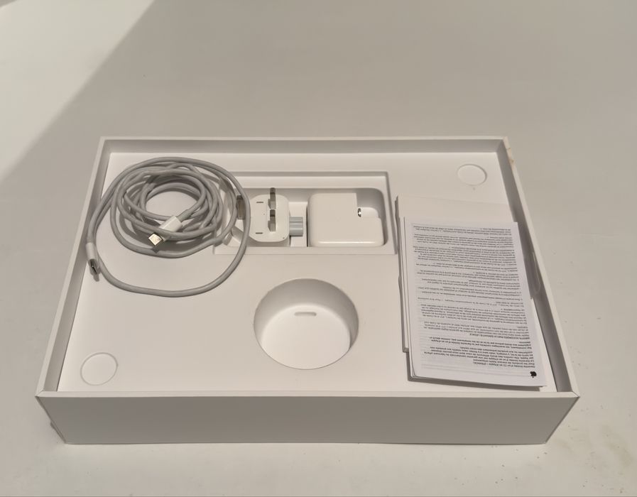 MacBook Air 13-inch M1