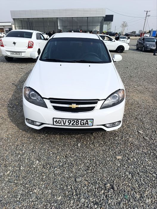 Gentra sotiladi lasettidan qilingan