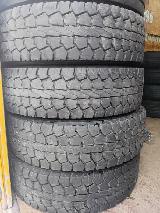 Pirelli TR85 215/75R17.5