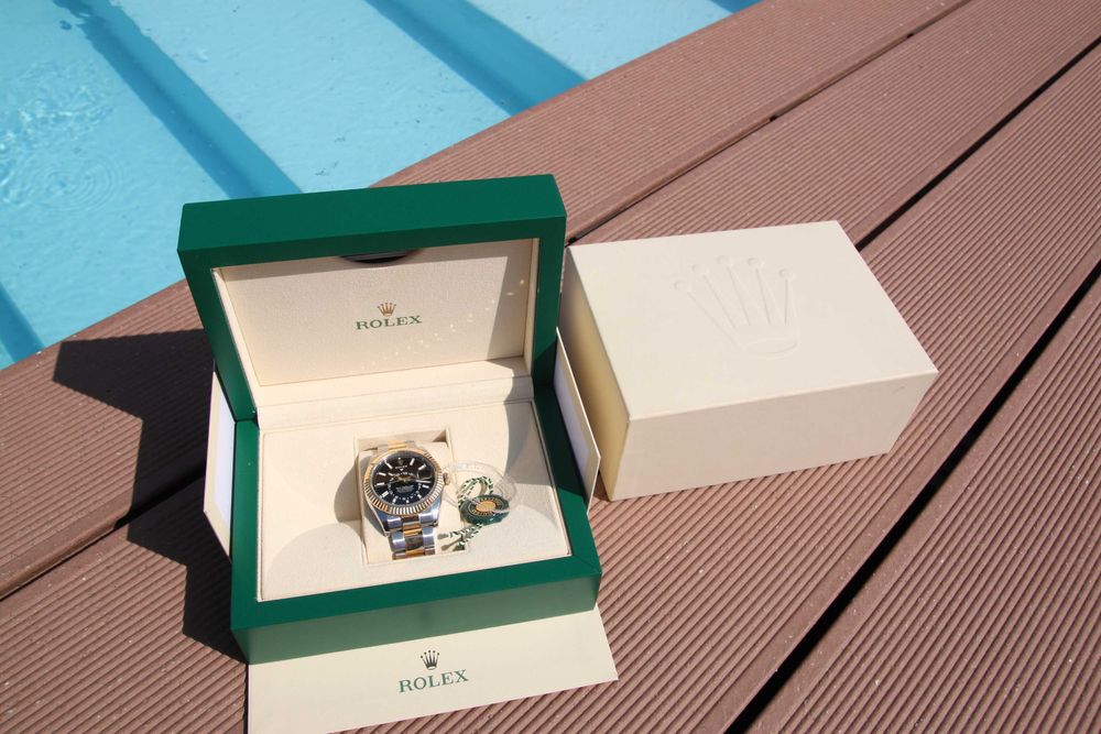 Rolex Sky Dweller Two Tone Yellow Gold  - Full Pack/Acte/Cutie/Card