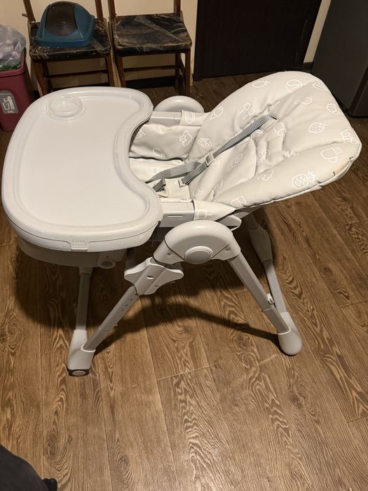 Столик для кормления