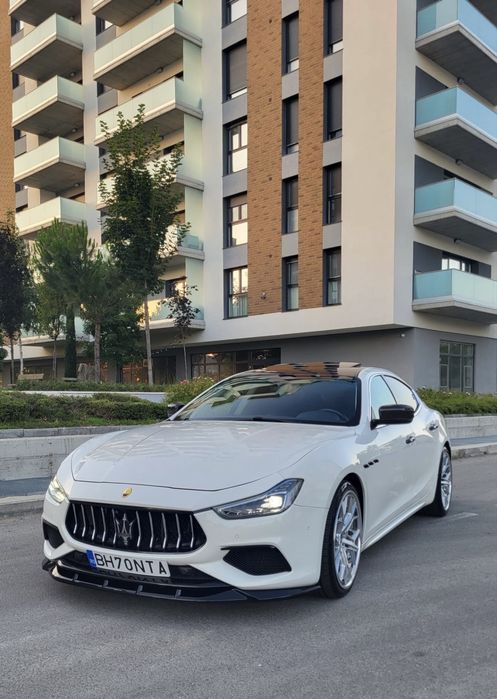 Vând Maserati Ghibli sq4  benzină UNICAT