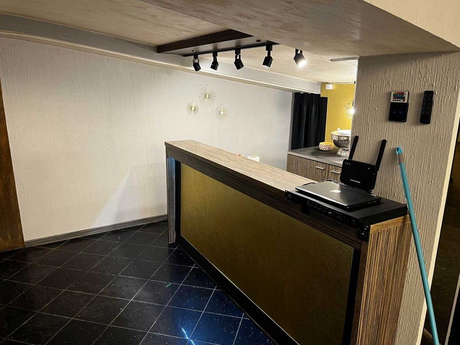 Продава се Магазин в София, Лозенец - 121 кв.м за 1976 €/кв.м - Снимка #1