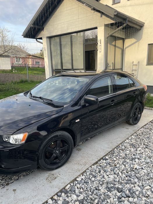Mitsubishi lancer