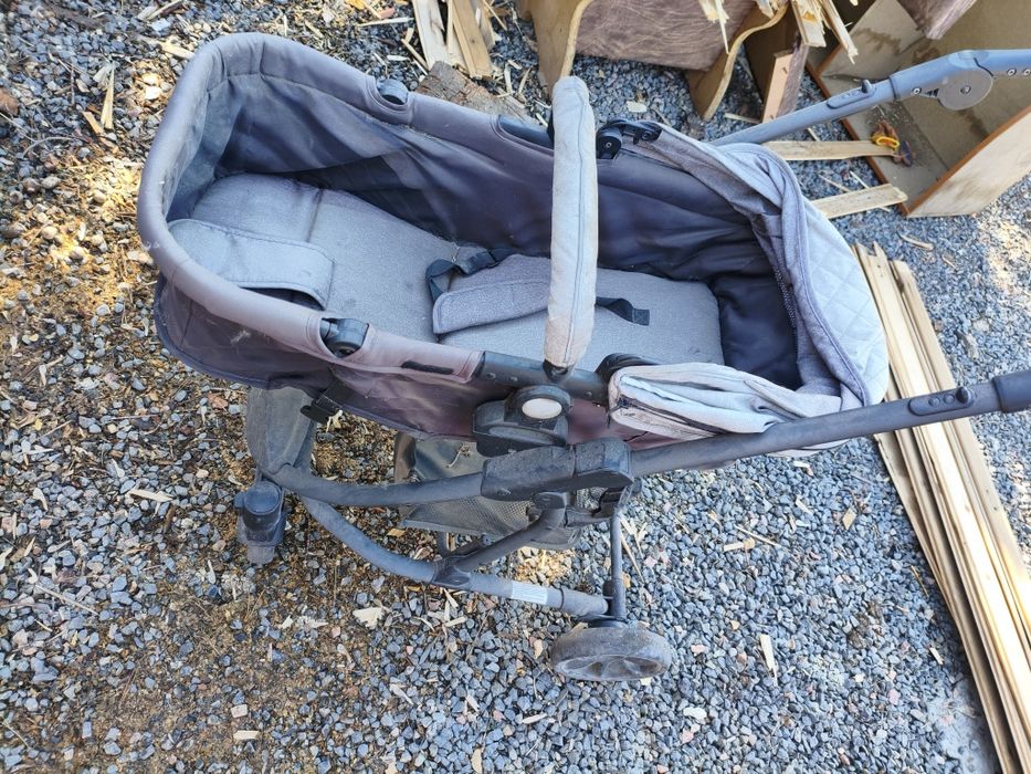 Коляска для прогулок