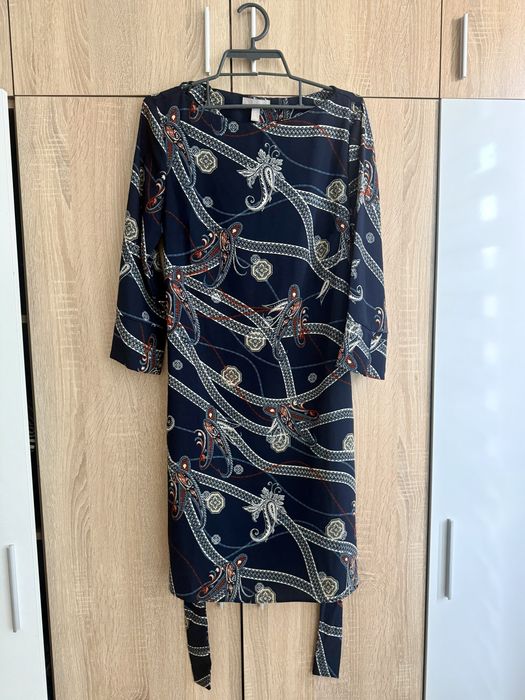 Рокля от H&M, размер 38