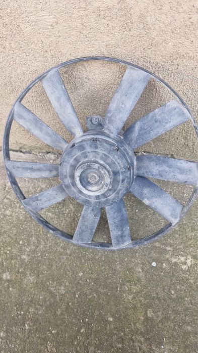 Вентелятор радиатор от кондера.гольф 3