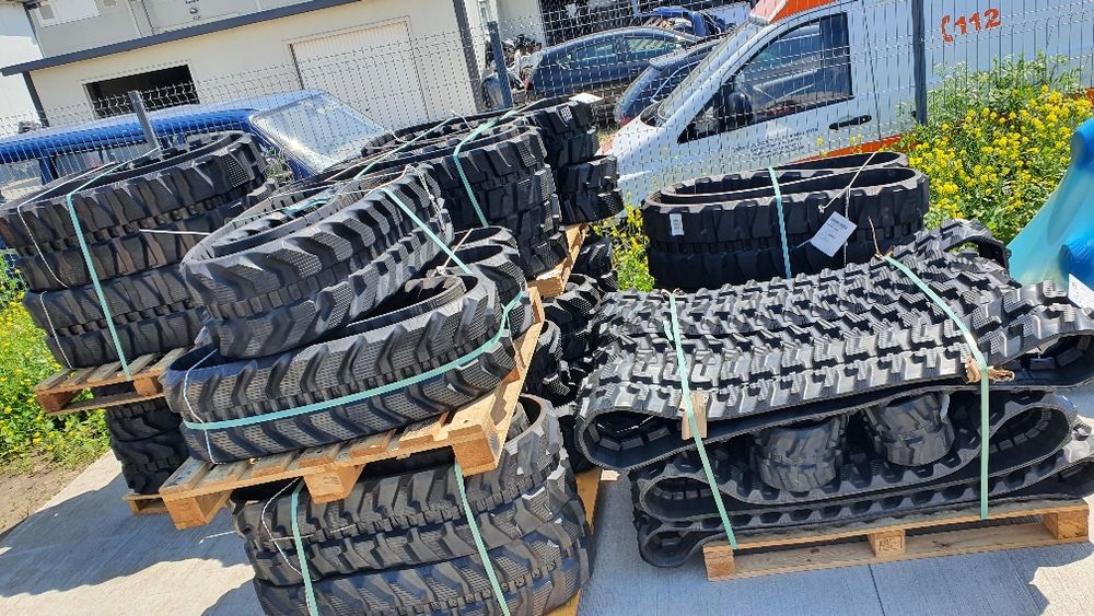 Senile de cauciuc  450x81x76 450x72,5x74w hardox foreza rampe  jcb cat