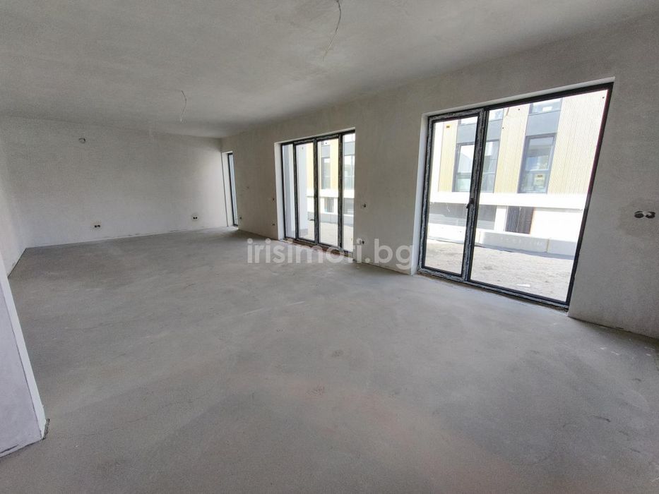 Продава се Къща в с. Бистрица, Област София-град - 302 кв.м за 1822 €/кв.м - Снимка #1