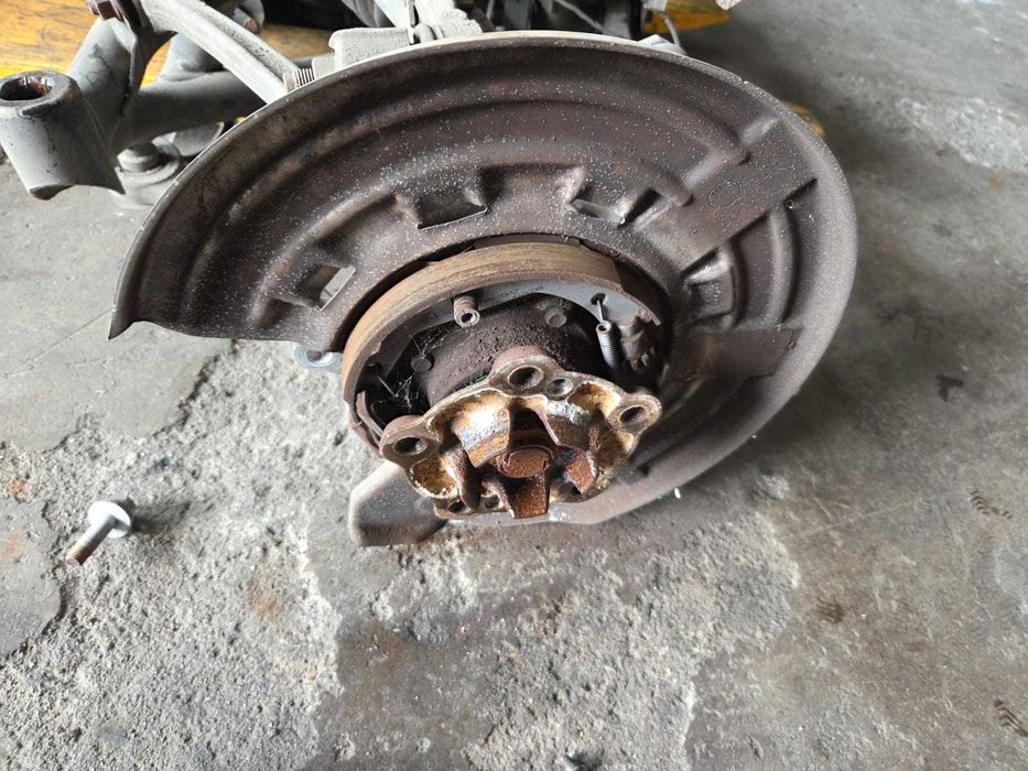 Fuzeta stanga dreapta fata spate completa BMW M2 M3 M4 F82 F80 F82 F83