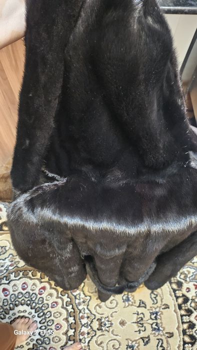 Продам норковую шубу