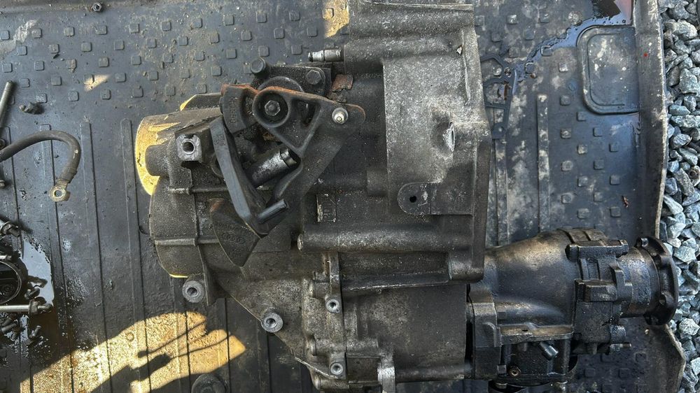 Cutie viteze audi/vw 4x4 2.0tdi 170cp E5 motor CBB CBBB AN 2010