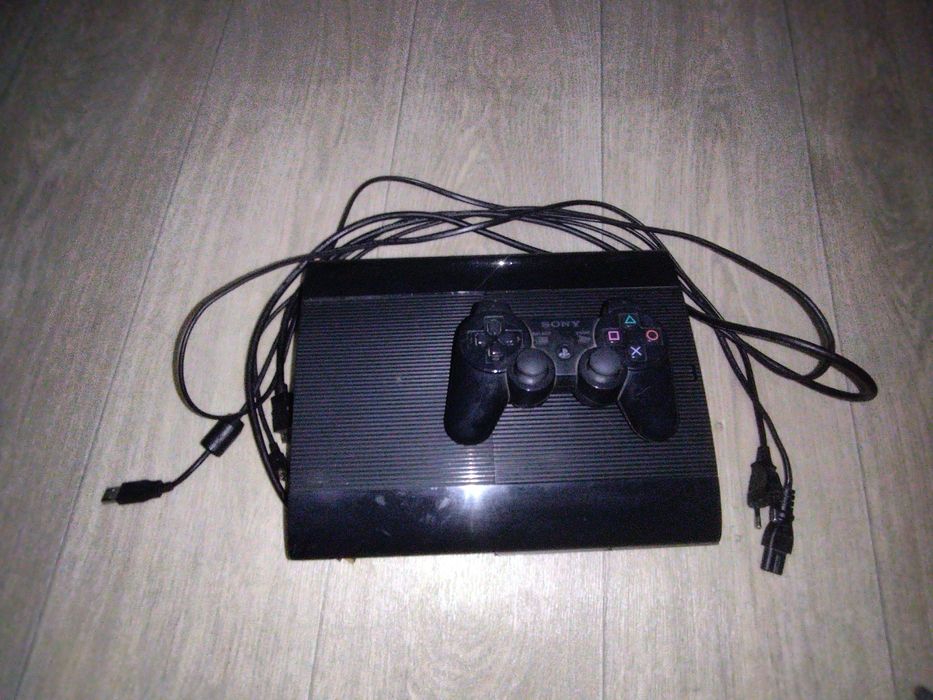 Пс 3 б/у с играми