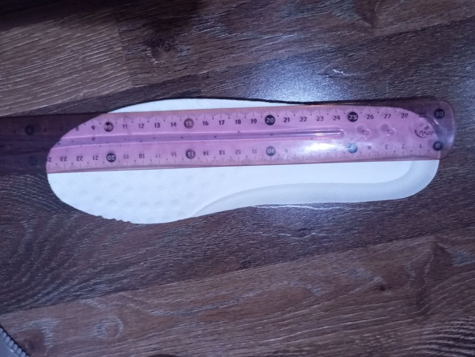 Продаются кроссовки