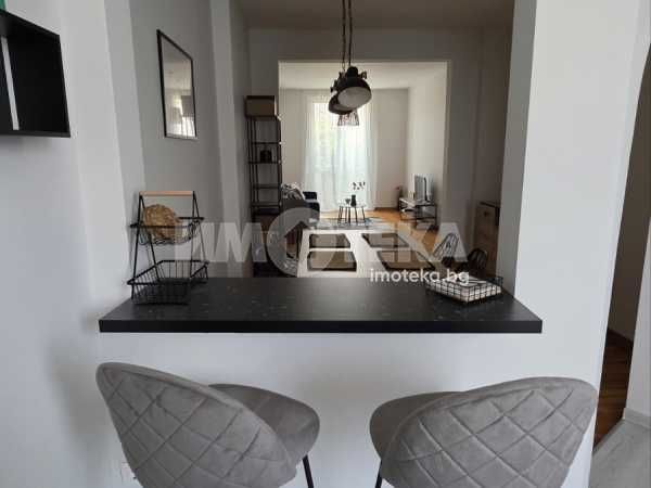 Дава се под наем Тристаен апартамент в София, Център - 110 кв.м за 698.19 € - Снимка #5