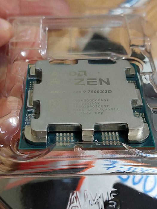 AMD Ryzen 9 7900X3D, 12-ядрен, 128 MB L3 Cache