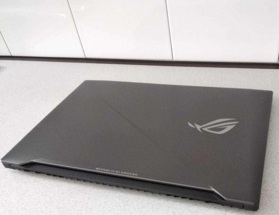 Laptop I7 32GB ram ULTRA GAMING placa video dedicata NVIDIA ecran 15.6 inch IPS 2 placi video windows 11 SSD nvme ASUS ROG STRIX