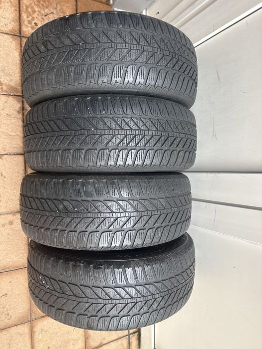 205/55/16 Fulda iarna 125 lei bucata