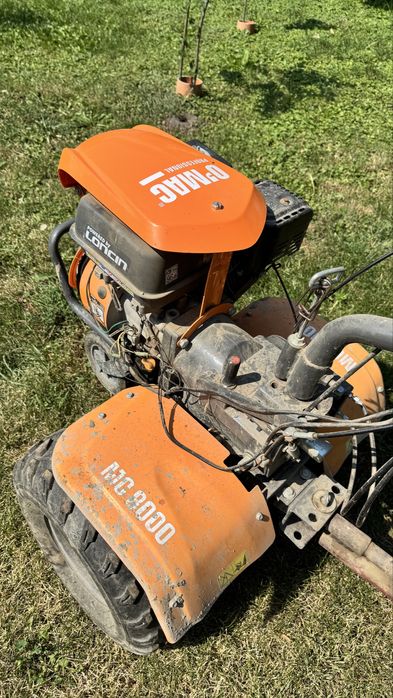 Motocultor + accesori si Remorca