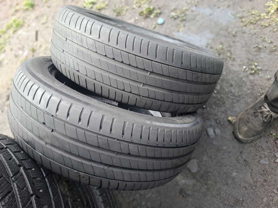Vand 2 anvelope 205 55 17 muchelin bune de vara