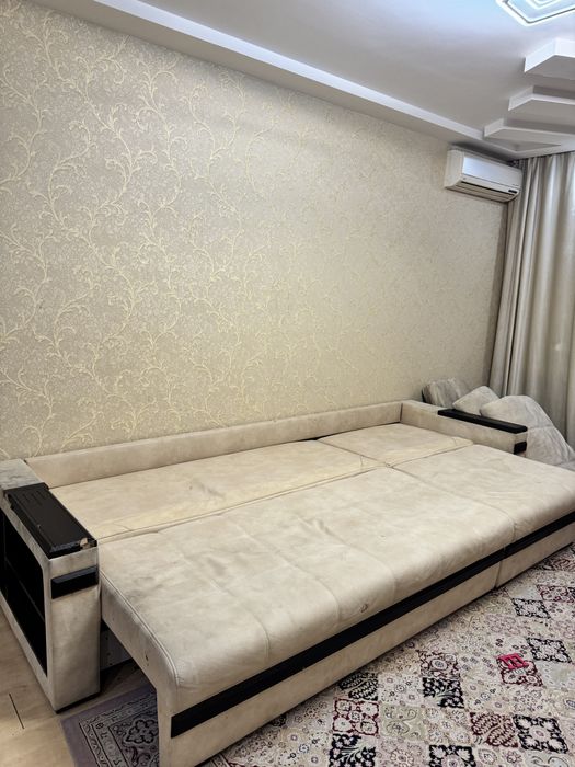 Б/у диван 3 метра