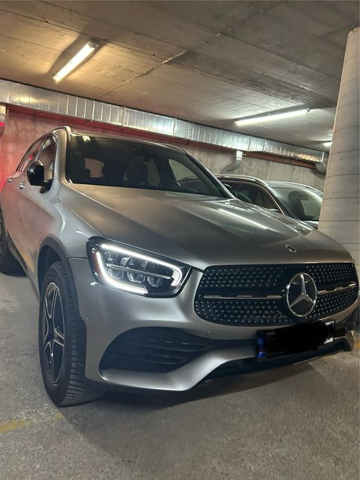 MERCEDES- BENZ GLC 300 4matic AMG Night Panorama
