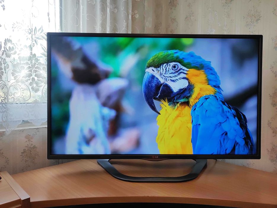 Телевизор LG 42LA620S - Smart 42 инча 3D LED Full HD