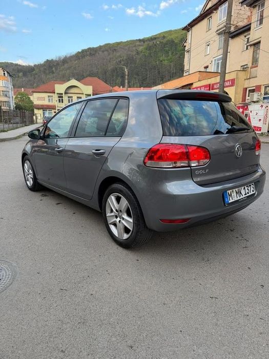 Volkswagen golf  1.4  MPI