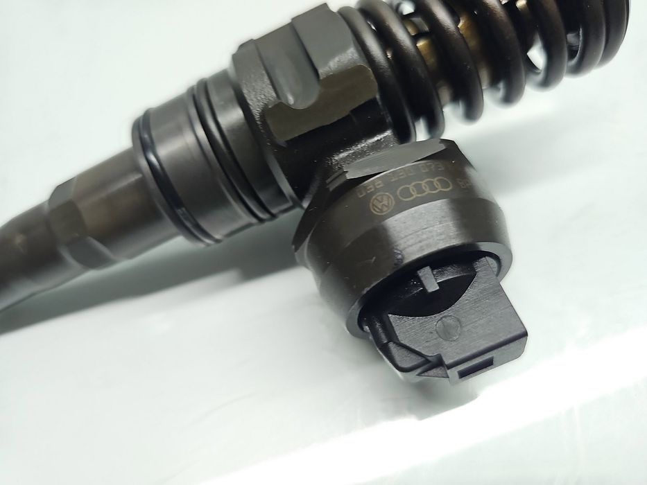 Injector Skoda Superb II (3T4) [Fabr 2008-2015] 038130073BQ 2.0 TDI BM