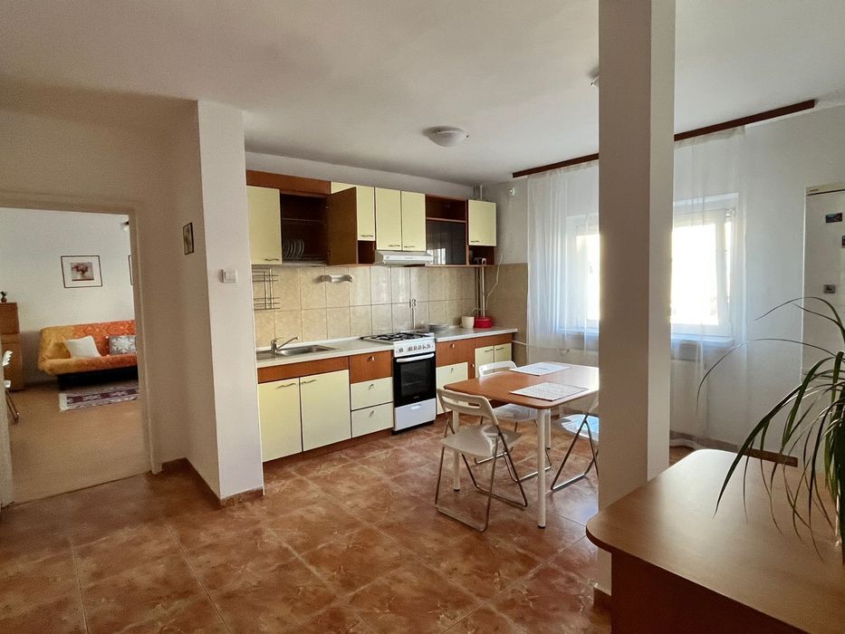 Vand Apartament 2 camere