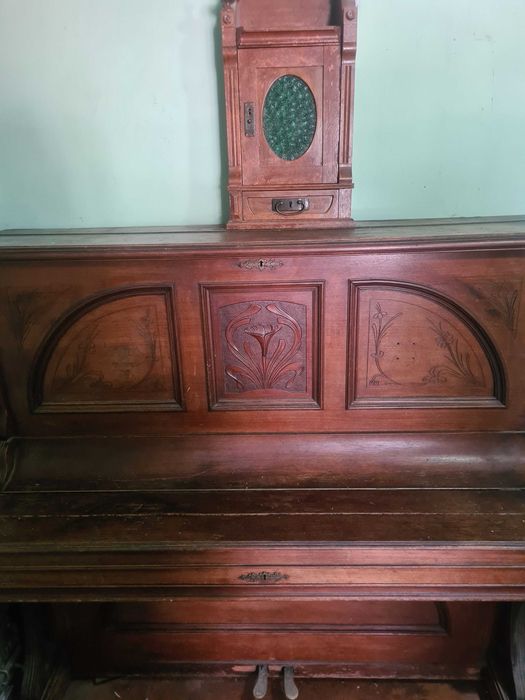 Пианино  ,Wilh. Hancke' 1889г Берлин.