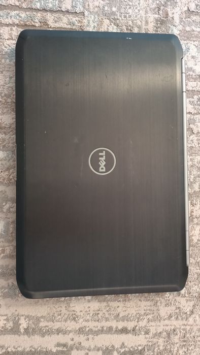 Ноутбук DELL.     .