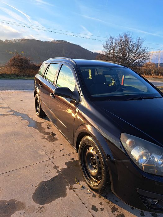 DE VÂNZARE – Opel Astra H Caravan 1.9 CDTi (100 CP), 2006 – 1700 €