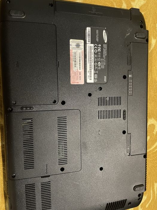 Ноутбук Samsung R-540 (Читайте описание!)