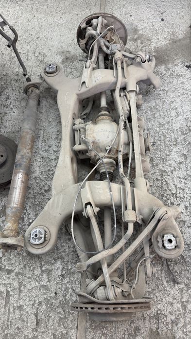 Запчасти на мерседес 221