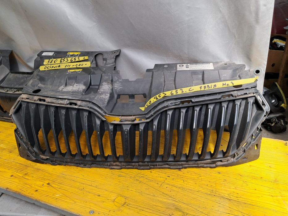 Грил решетка  Skoda Kodiag Fabia Octavia Scala