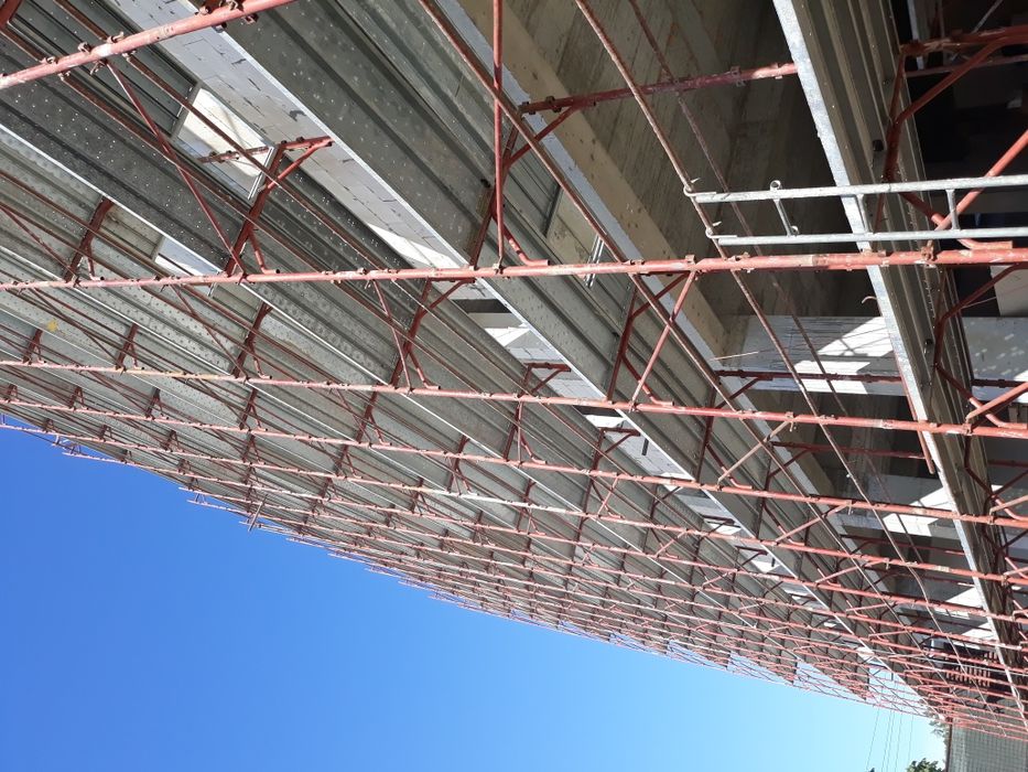 Schela metalică popi metalici