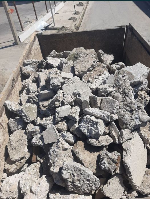 Блужник, Тас, Бетон