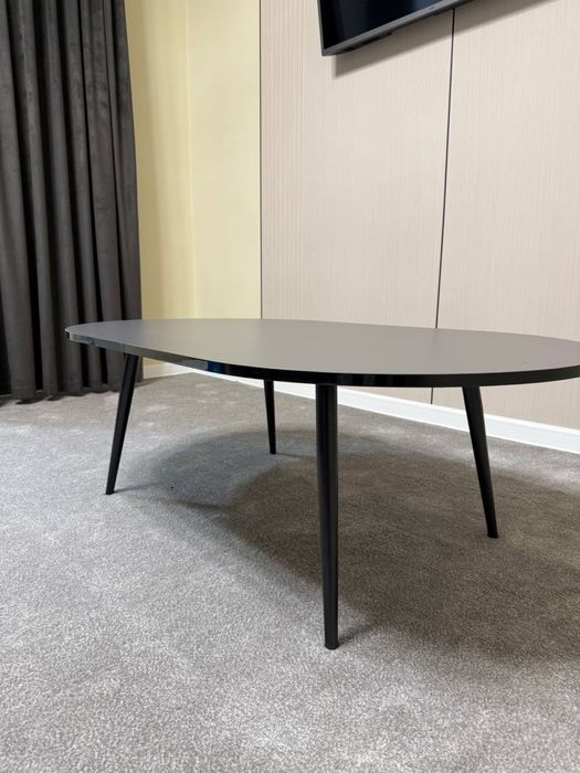 Зал учун ихчам стул