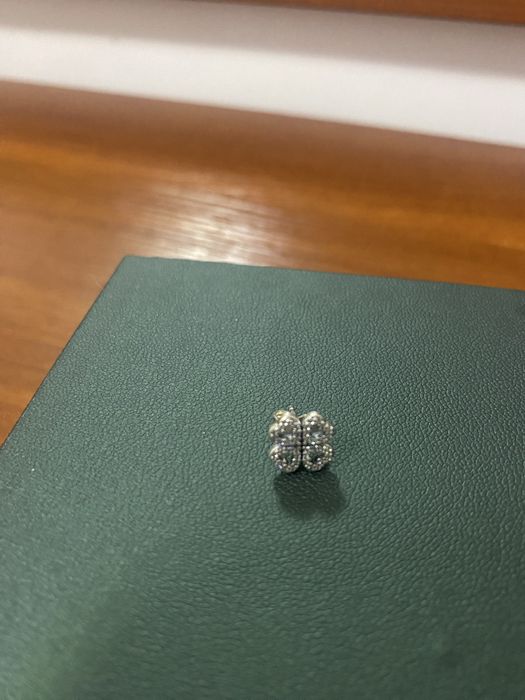 Моно серьга из серебра Pandora