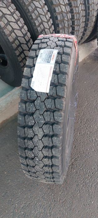 Автошына  Wanli  9.00R20