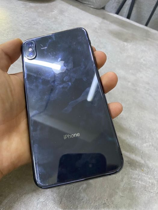 продам iPhone Xs Max
