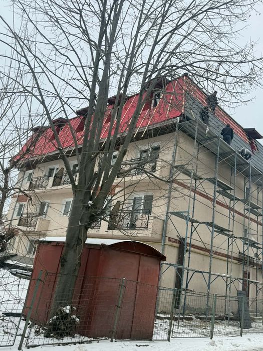 Reparatii acoperisuri montaj acoperis tigla metalica jgheaburi burlane